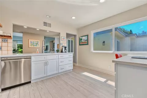 Kitchen - 434 Champlain, Claremont, CA 91711 photo 5 of 7