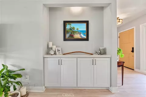 Entry Way - 434 Champlain, Claremont, CA 91711 photo 5 of 7