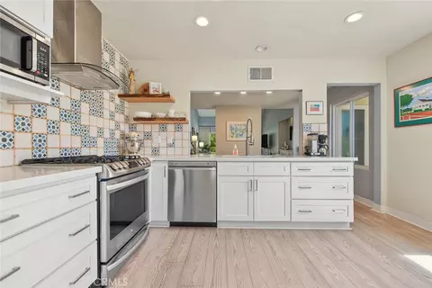 Kitchen - 434 Champlain, Claremont, CA 91711 photo 4 of 7