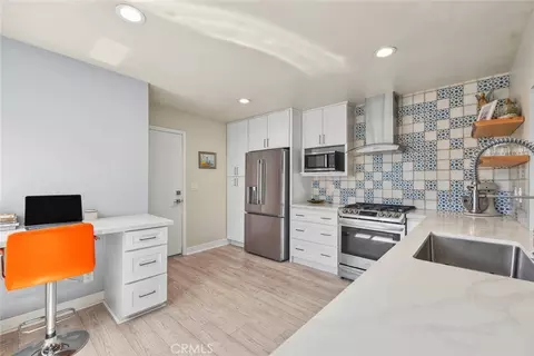 Kitchen - 434 Champlain, Claremont, CA 91711 photo 3 of 7