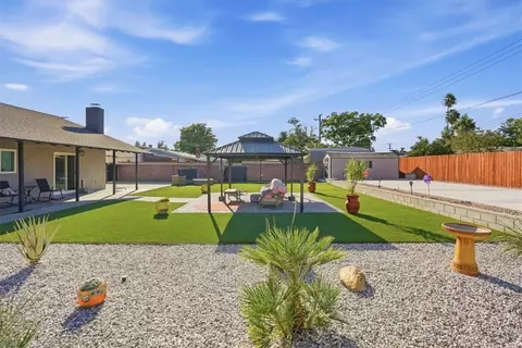 Exterior - 418 E Margarita Rd, Rialto, CA 92376 photo 4 of 11