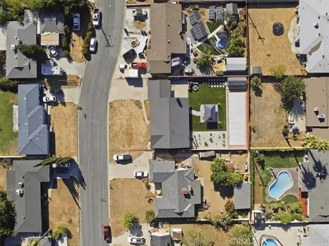 View/Area - 418 E Margarita Rd, Rialto, CA 92376 photo 5 of 5