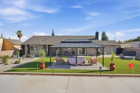 Exterior - 418 E Margarita Rd, Rialto, CA 92376 photo 7 of 11