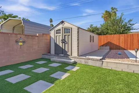 Exterior - 418 E Margarita Rd, Rialto, CA 92376 photo 10 of 11
