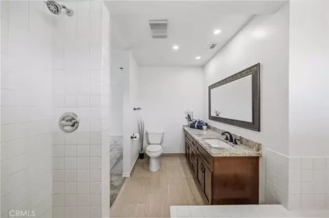 Bath - 804 Myrtle Ave, Glendora, CA 91741 photo 6 of 7