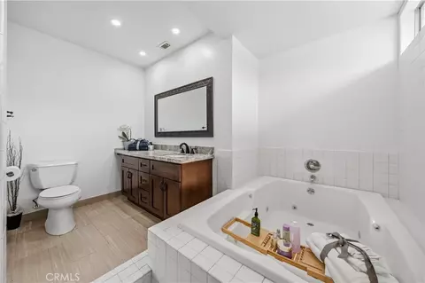 Bath - 804 Myrtle Ave, Glendora, CA 91741 photo 2 of 7