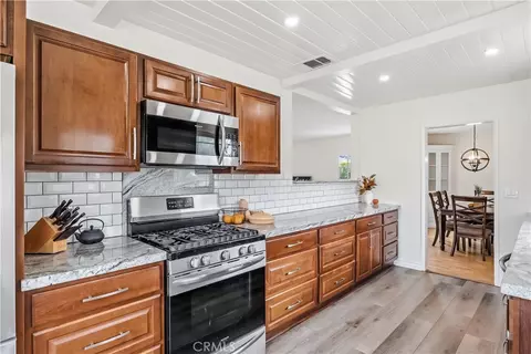 Kitchen - 804 Myrtle Ave, Glendora, CA 91741 photo 3 of 6