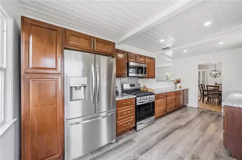 Kitchen - 804 Myrtle Ave, Glendora, CA 91741 photo 5 of 6