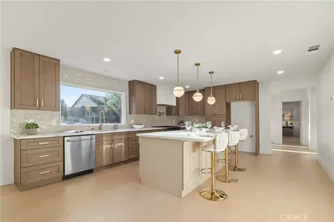Kitchen - 1917 N Omalley Way, Upland, CA 91784 photo 3 of 6