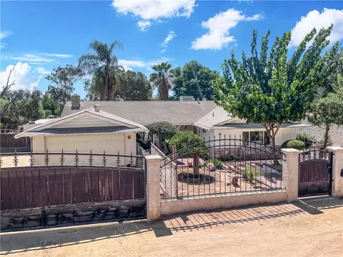 25325 Mountain Clf, Moreno Valley, CA 92557
