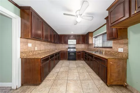 Kitchen - 1047 Calaveras Ave, Ontario, CA 91764 photo 1 of 2