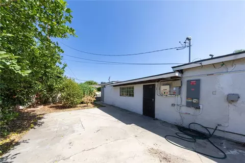 Exterior - 1047 Calaveras Ave, Ontario, CA 91764 photo 4 of 4