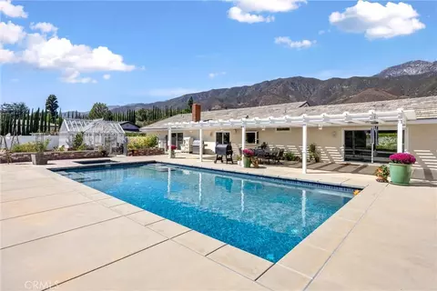 Exterior - 420 E 25th St, Upland, CA 91784 photo 3 of 7