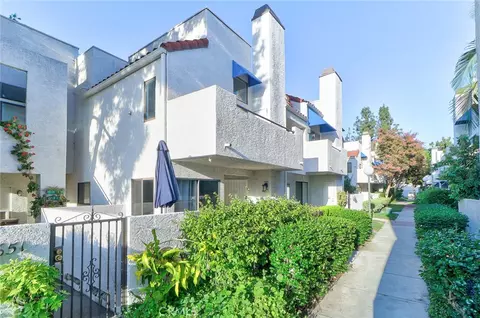 Exterior - 652 Park Shadow Ct, Baldwin Park, CA 91706 photo 3 of 19
