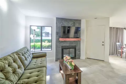Living - 652 Park Shadow Ct, Baldwin Park, CA 91706 photo 2 of 3