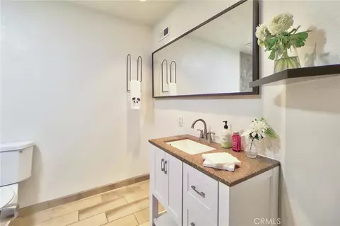 Bath - 652 Park Shadow Ct, Baldwin Park, CA 91706 photo 4 of 11