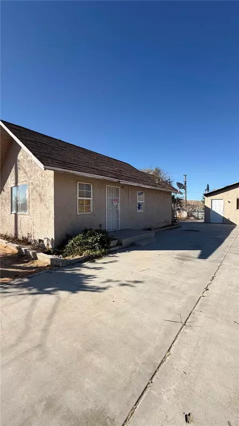 17042 C St, Victorville, CA 92395