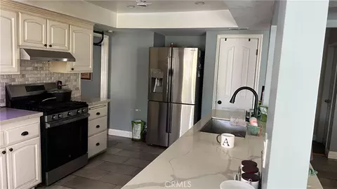 Kitchen - 1524 E Glendale, Orange, CA 92865 photo 1 of 2