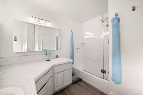Bath - 30993 Palo Alto Dr, Redlands, CA 92373 photo 5 of 5