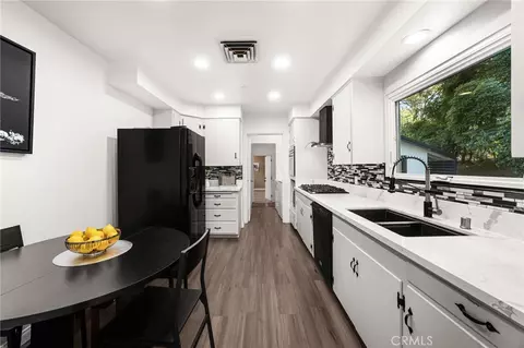 Kitchen - 30993 Palo Alto Dr, Redlands, CA 92373 photo 1 of 2