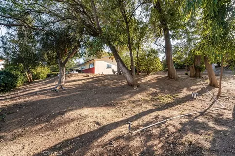 Exterior - 30993 Palo Alto Dr, Redlands, CA 92373 photo 10 of 15