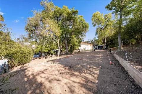 Exterior - 30993 Palo Alto Dr, Redlands, CA 92373 photo 11 of 15