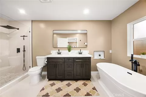 Bath - 30993 Palo Alto Dr, Redlands, CA 92373 photo 1 of 5