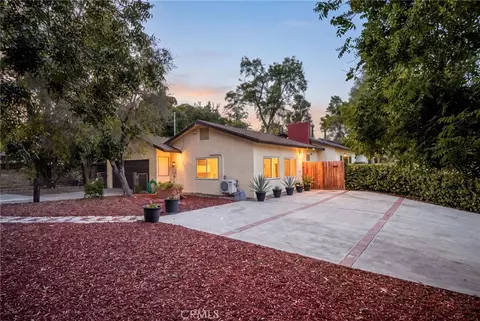 Exterior - 30993 Palo Alto Dr, Redlands, CA 92373 photo 6 of 15