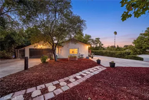 Exterior - 30993 Palo Alto Dr, Redlands, CA 92373 photo 2 of 15