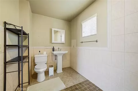 Bath - 1505 Canterbury, Redlands, CA 92374 photo 2 of 5