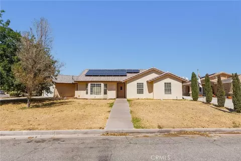 Exterior - 14926 Rivers Edge Rd, Helendale, CA 92342 photo 2 of 4