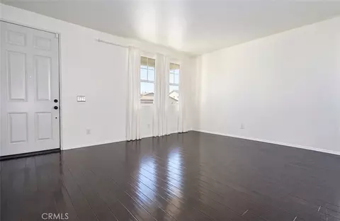 Living - 10645 Palomino Ave, Hesperia, CA 92345 photo 2 of 4