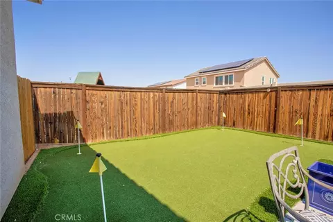 Exterior - 10645 Palomino Ave, Hesperia, CA 92345 photo 3 of 5