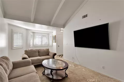 Living - 19237 Elm Dr, Apple Valley, CA 92308 photo 1 of 4