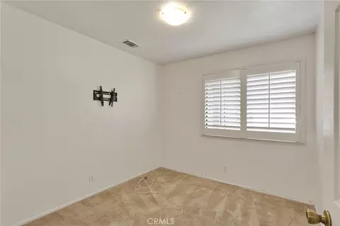 Bedroom - 19237 Elm Dr, Apple Valley, CA 92308 photo 3 of 3