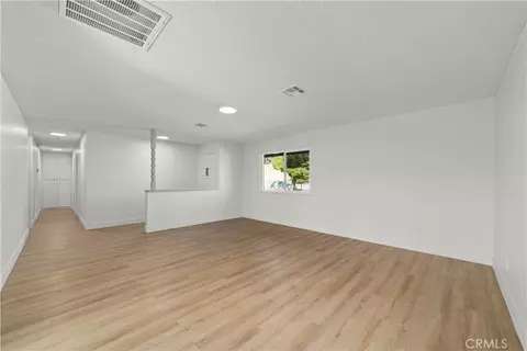 Living - 16849 Mission, Hesperia, CA 92345 photo 3 of 7