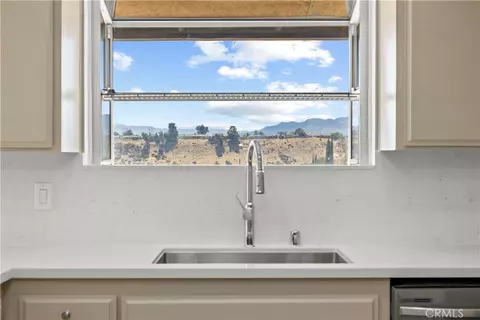 Kitchen - 16849 Mission, Hesperia, CA 92345 photo 3 of 5