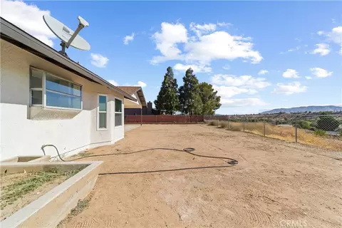 Exterior - 16849 Mission, Hesperia, CA 92345 photo 3 of 10