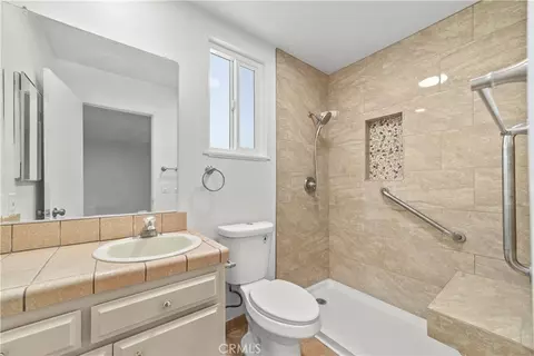 Bath - 16849 Mission, Hesperia, CA 92345 photo 1 of 1