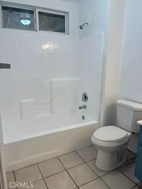 Bath - 15333 Ross, Adelanto, CA 92301 photo 4 of 5