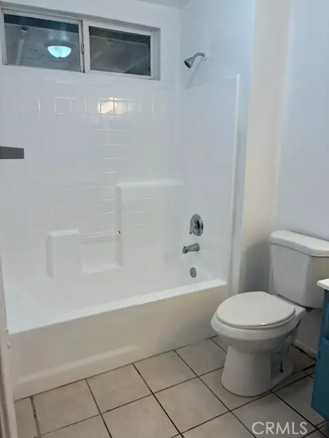 Bath - 15333 Ross, Adelanto, CA 92301 photo 5 of 5