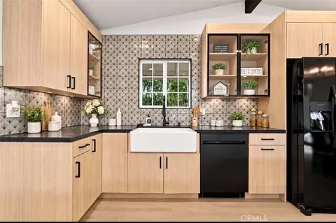 Kitchen - 1339 W 11th, Upland, CA 91786 photo 6 of 12
