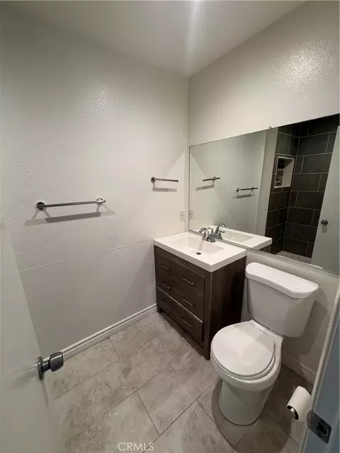 Bath - 3633 Country Oaks Loop #D, Ontario, CA 91761 photo 3 of 3