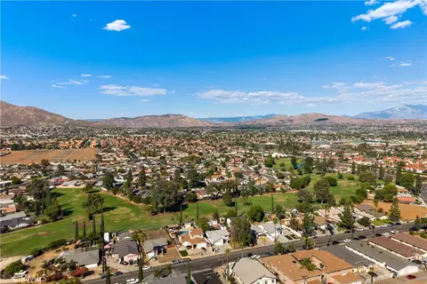 View/Area - 22780 Bay, Moreno Valley, CA 92553 photo 4 of 5
