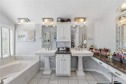 Bath - 108 Magnolia, Walnut, CA 91789 photo 3 of 6