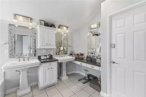 Bath - 108 Magnolia, Walnut, CA 91789 photo 4 of 6