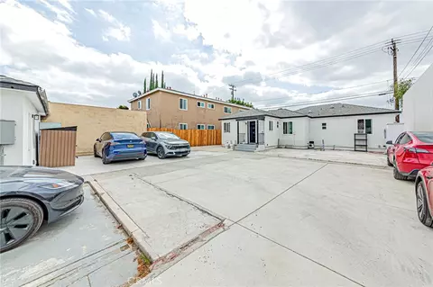 Exterior - 3515 W Commonwealth, Fullerton, CA 92833 photo 3 of 7