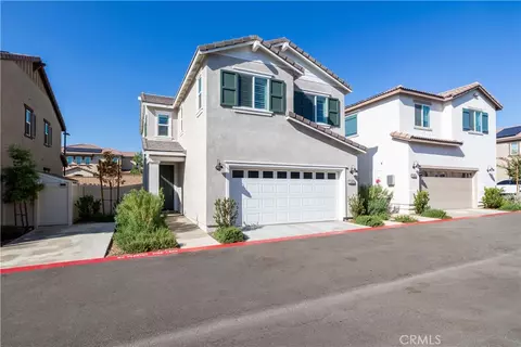 16062 Olivas Ln, Fontana, CA 92336