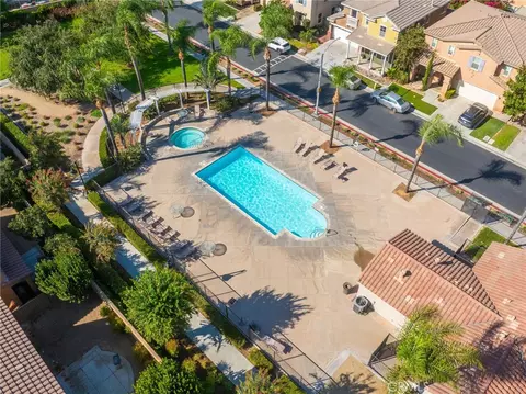 View/Area - 4588 Vincent Way, Riverside, CA 92501 photo 7 of 7