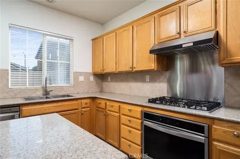 Kitchen - 4588 Vincent Way, Riverside, CA 92501 photo 3 of 4